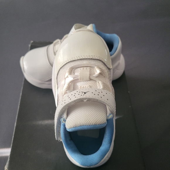 Nike Jordan's 5c - Picture 9 of 12